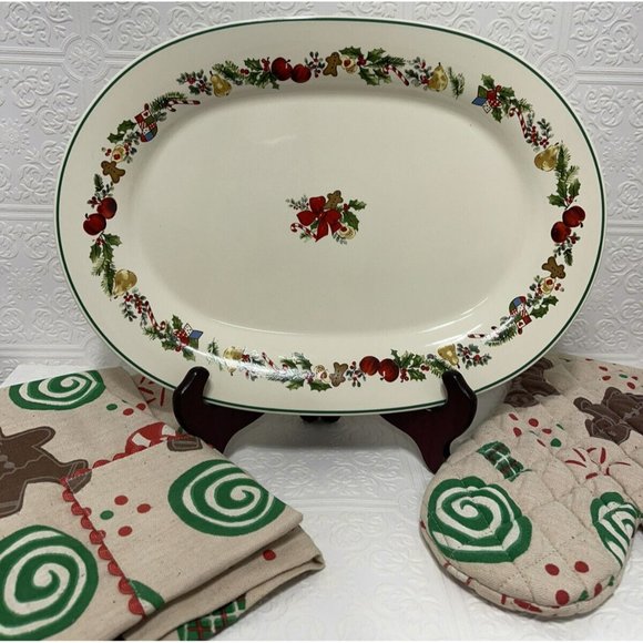 Pfaltzgraff Sugar Plum White Christmas Large 15” Oval Serving Platter With Apron